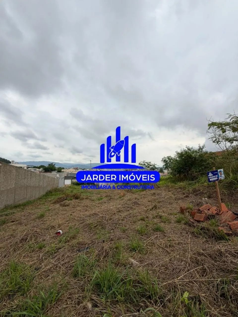 Lote a venda/ bairro Parque dos Carajás