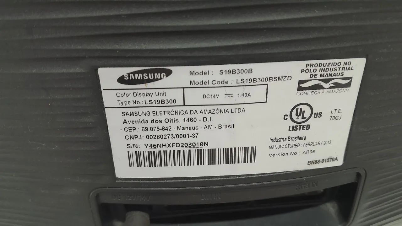 Monitor samsung 19' com fonte universal - Foto 3