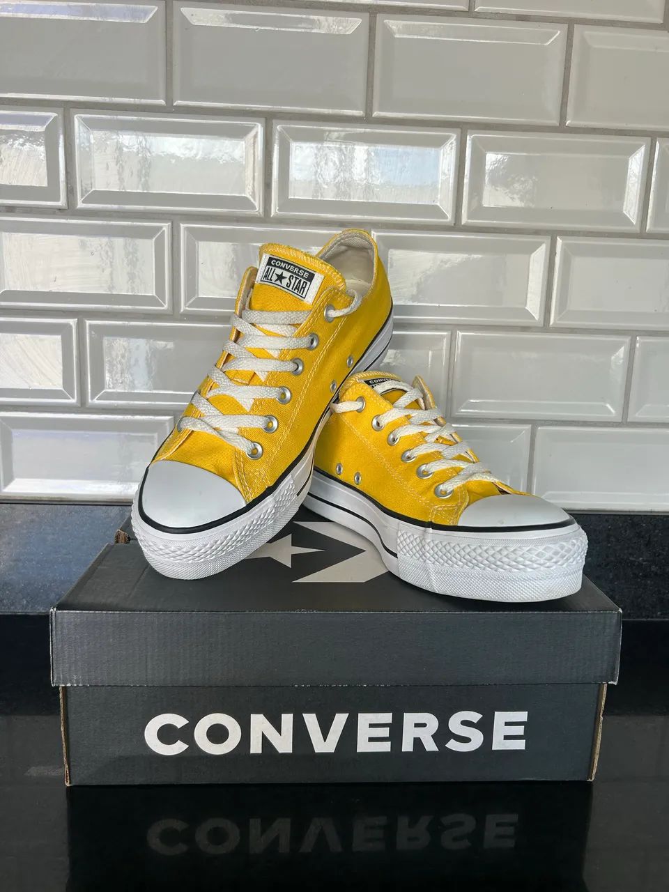 Tênis All Star amarelo plataforma alta  - Foto 3