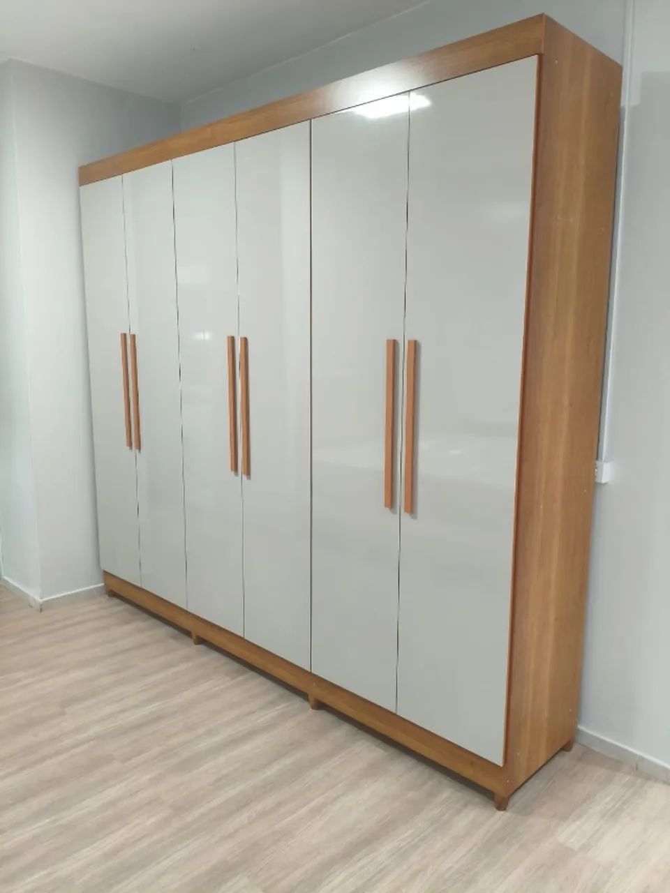 Guarda Roupa Casal 100% MDF com 6 portas  - Foto 3