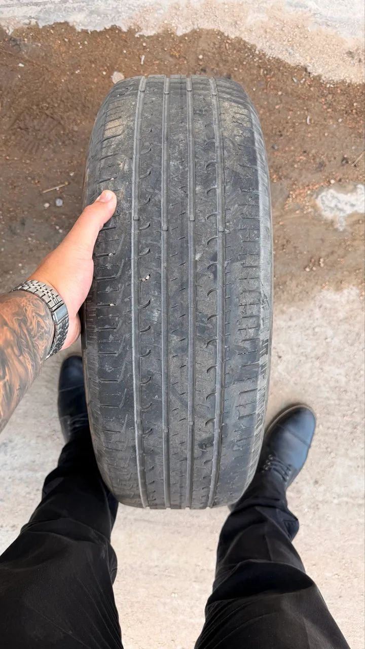 4 Pneus  Goodyear Aro 17 - Foto 4