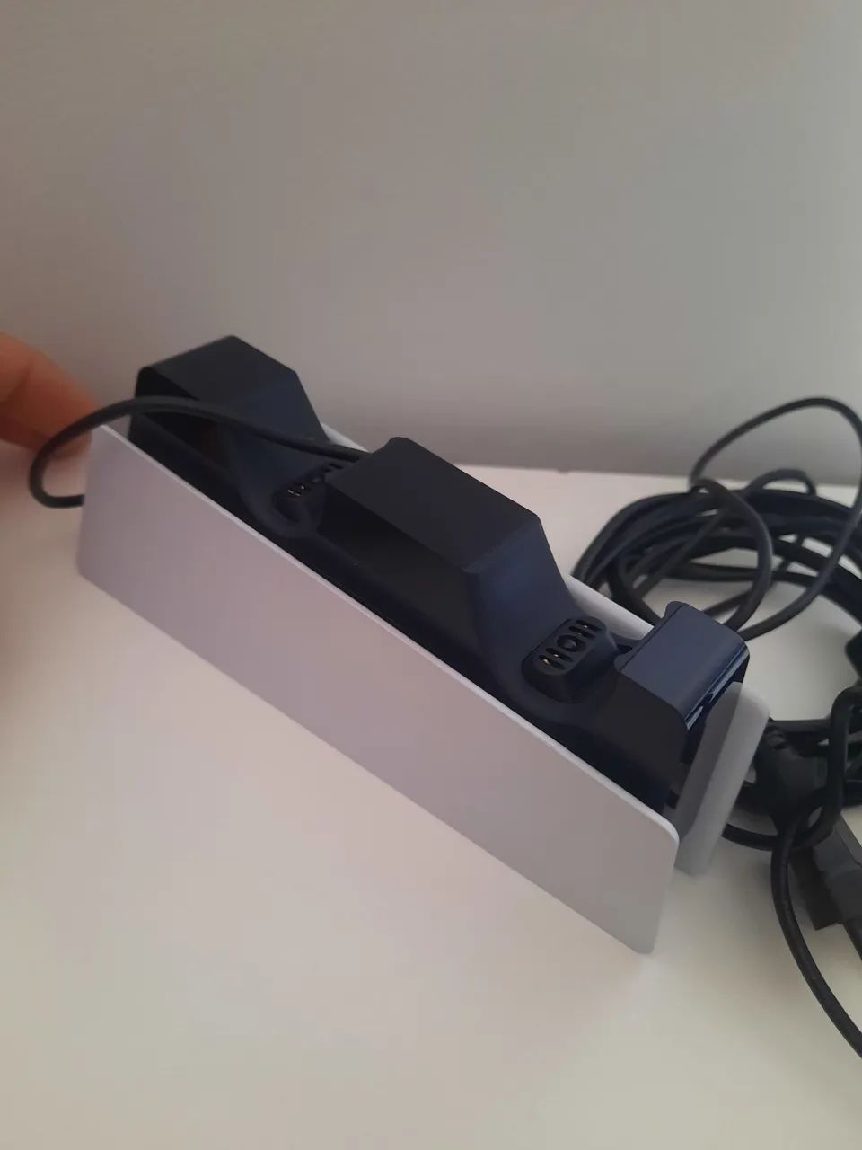 Controle de PS5 + base de carregamento Sony - Foto 4