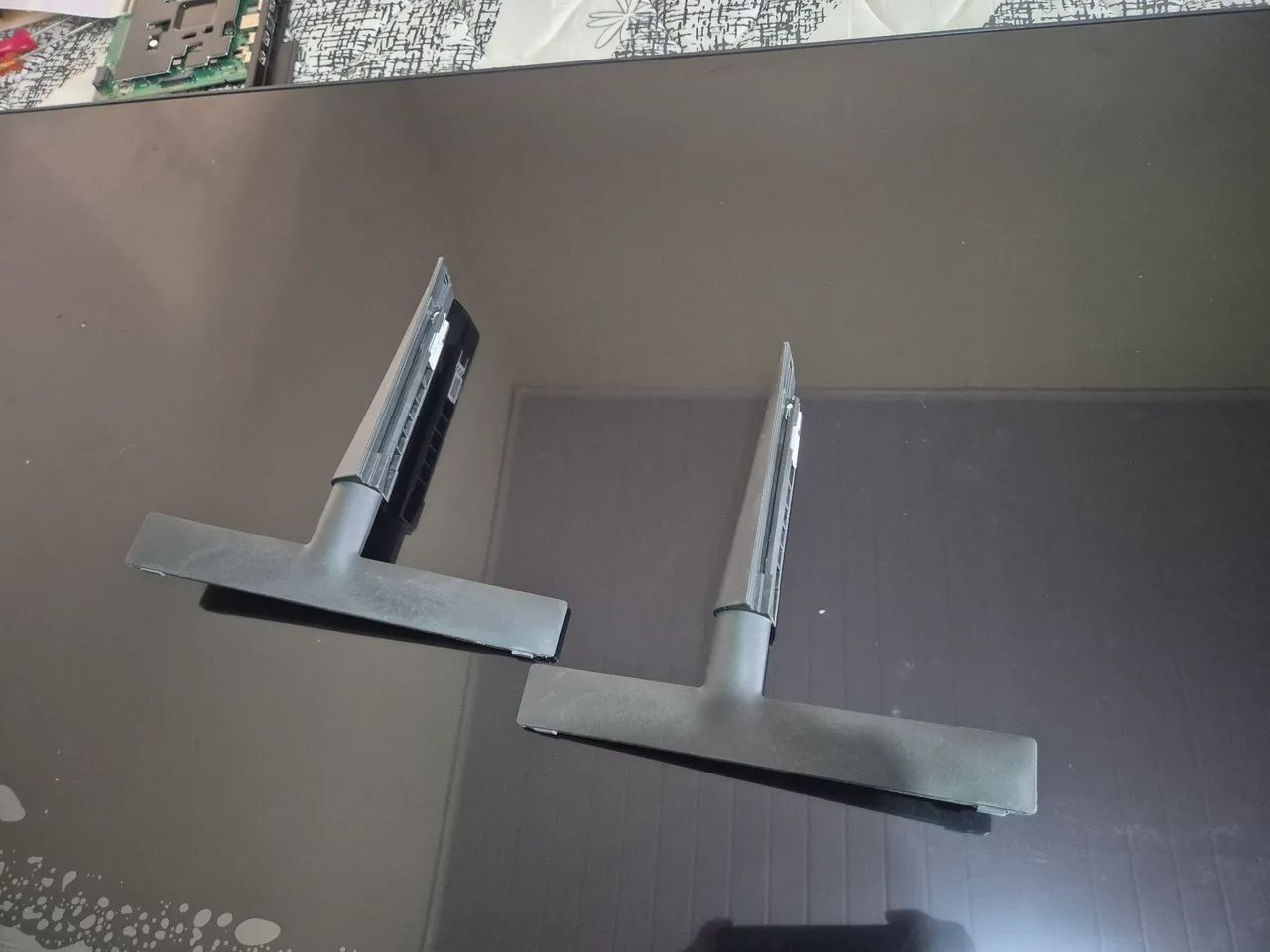 Par de pedestais para TVs Samsung