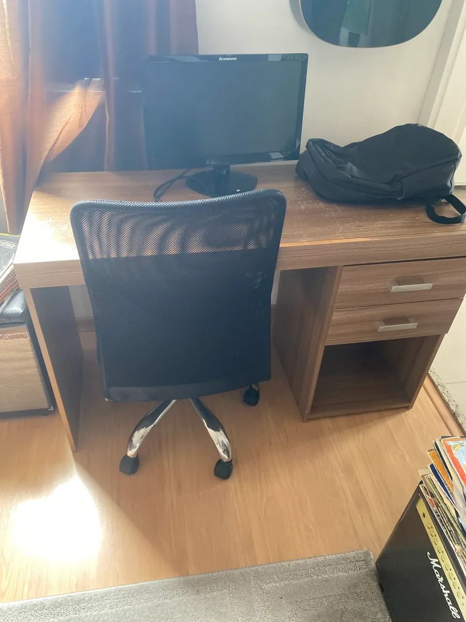 Mesa de Escritório com 2 gavetas e cadeira sem braço. Pode retirar. - Foto 5