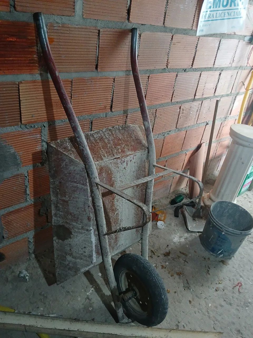Carrinho  de pedreiro 