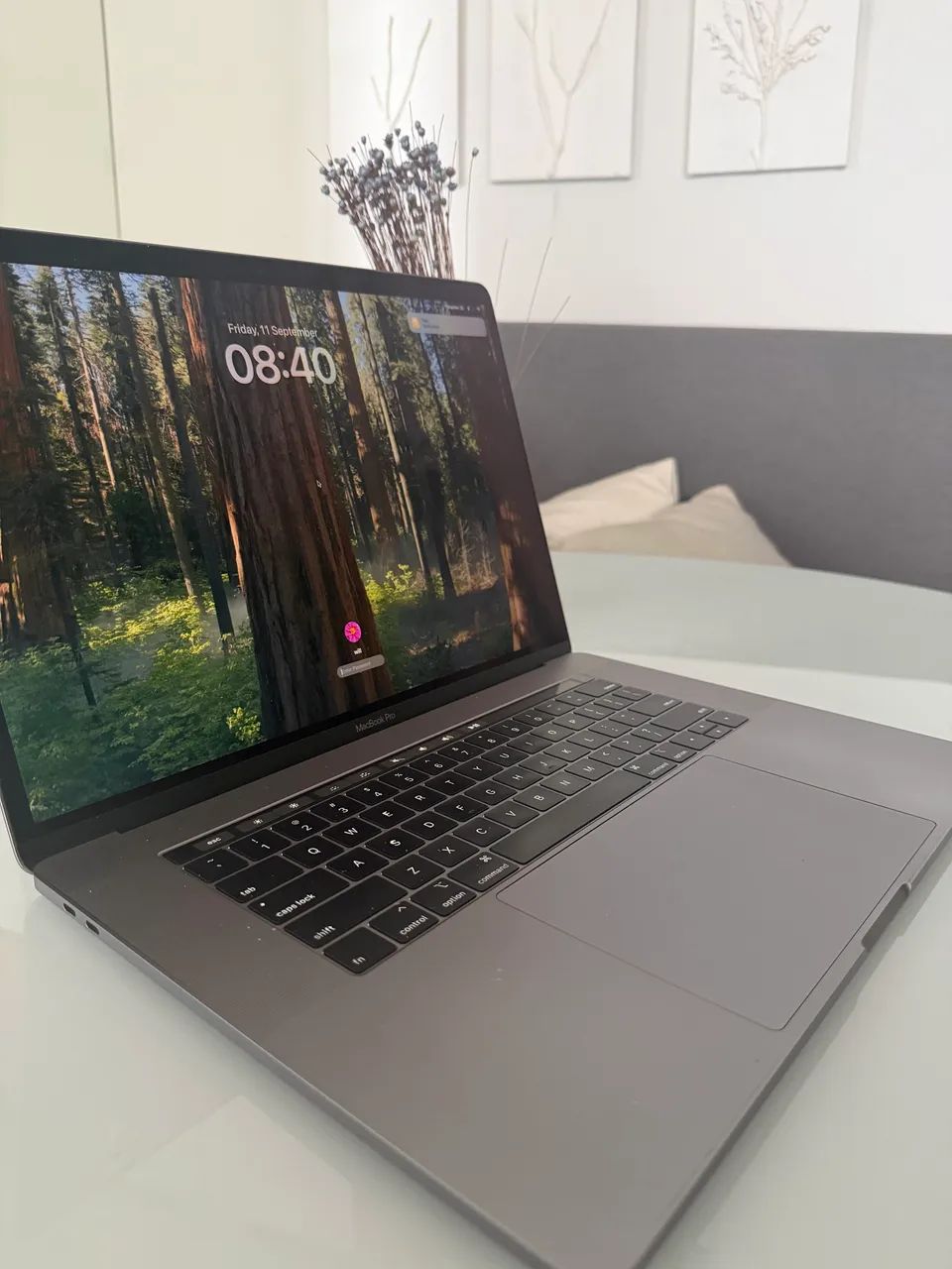 Macbook Pro 2018| i7| 16GB RAM | 512 SSD