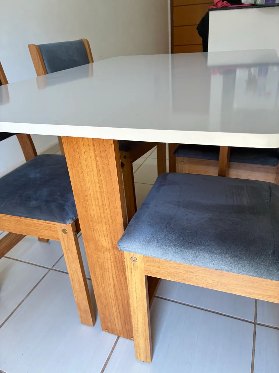 Mesa de jantar + 4 cadeiras - Foto 3