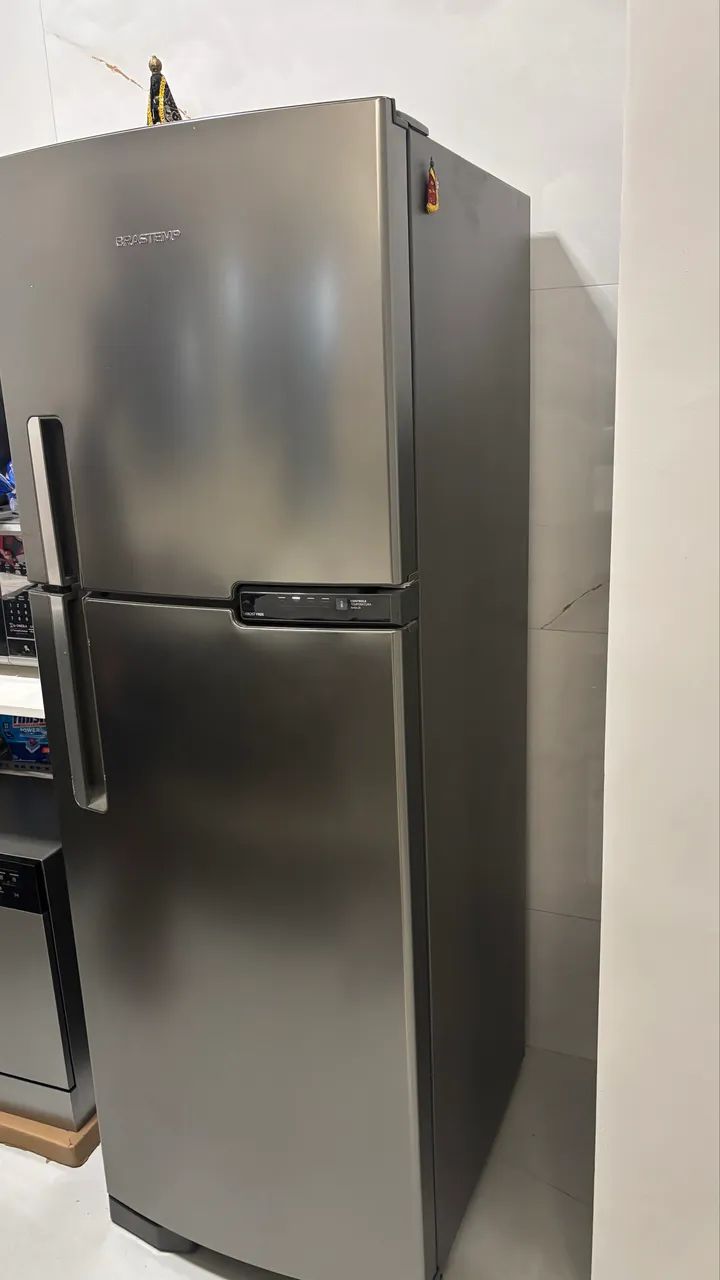 Geladeira inox 375l