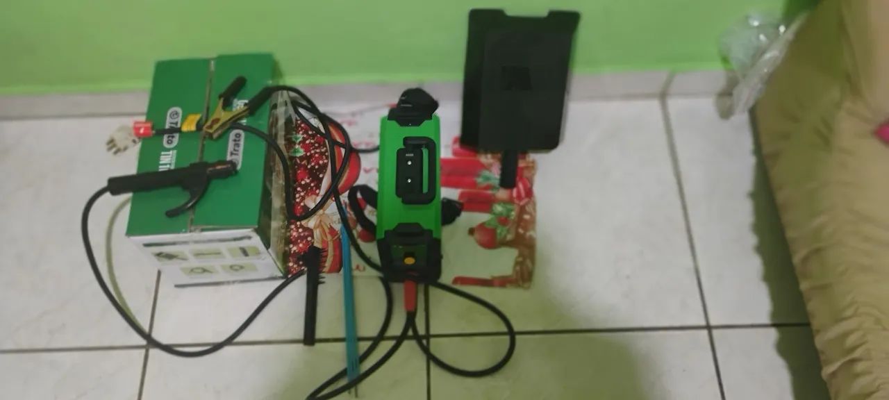 1 máquina de solda e Bivurt de RS 650  Faço por 480 reais ela nova na caixa  - Foto 2