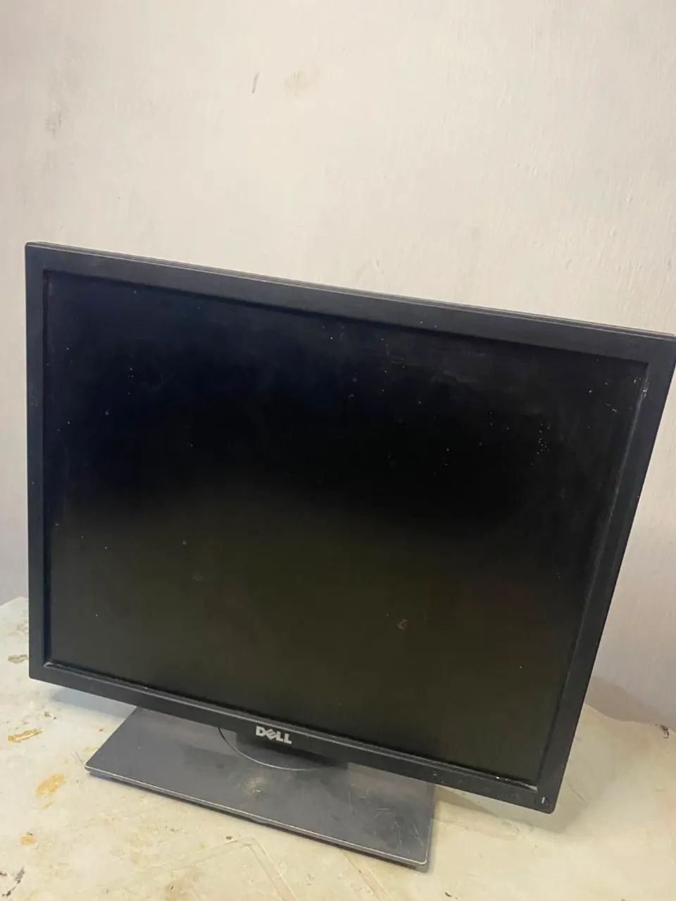 Monitor Dell P1917Sc 19" - HDMI, DisplayPort e VGA - Foto 4