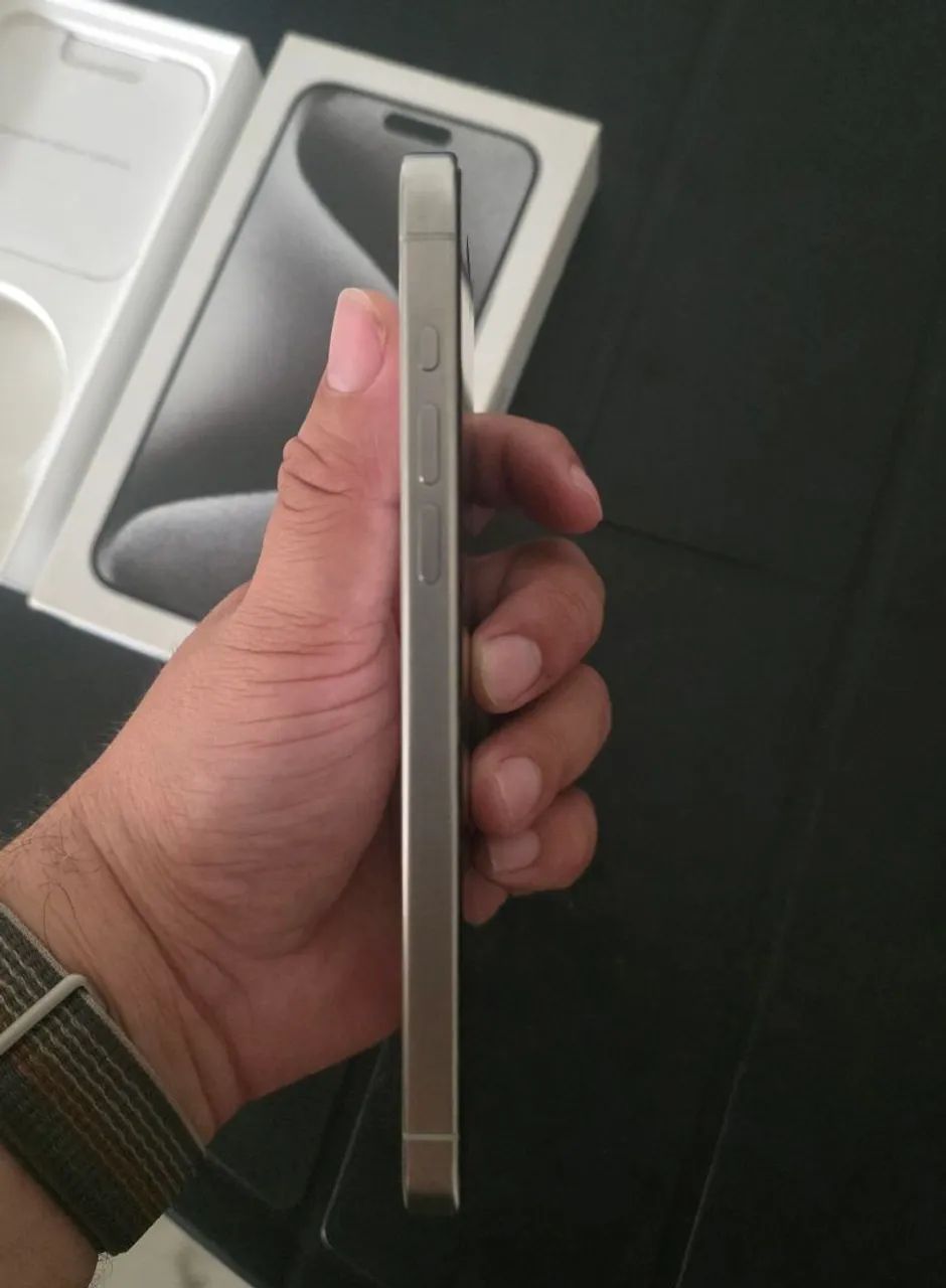 IPHONE 15 PRO MAX - EM PERFEITO ESTADO - Foto 5