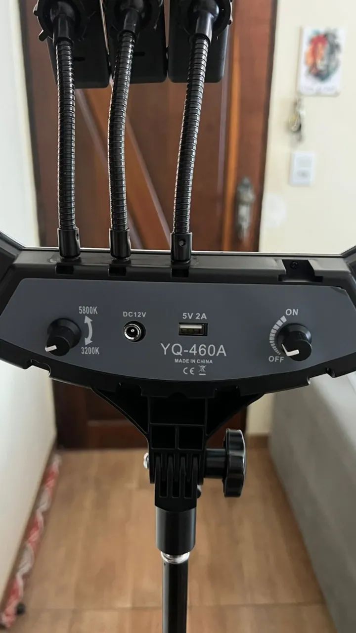 Iluminador Led Ring ligh de 18 polegadas c/ suporte celulares e tripé - Foto 3