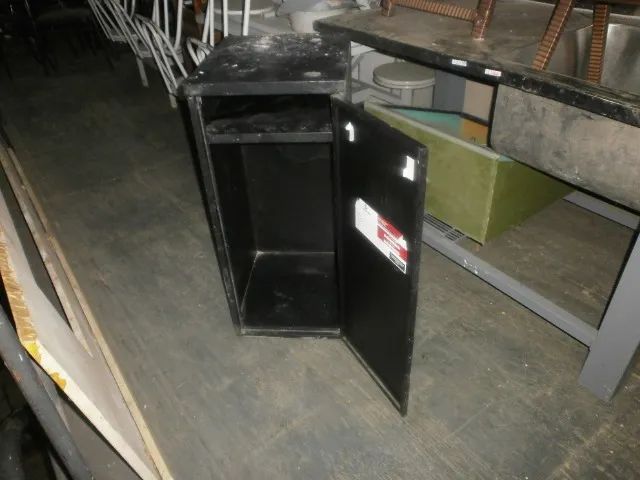 balcão de chapa - cor preto com 1 porta - Foto 5