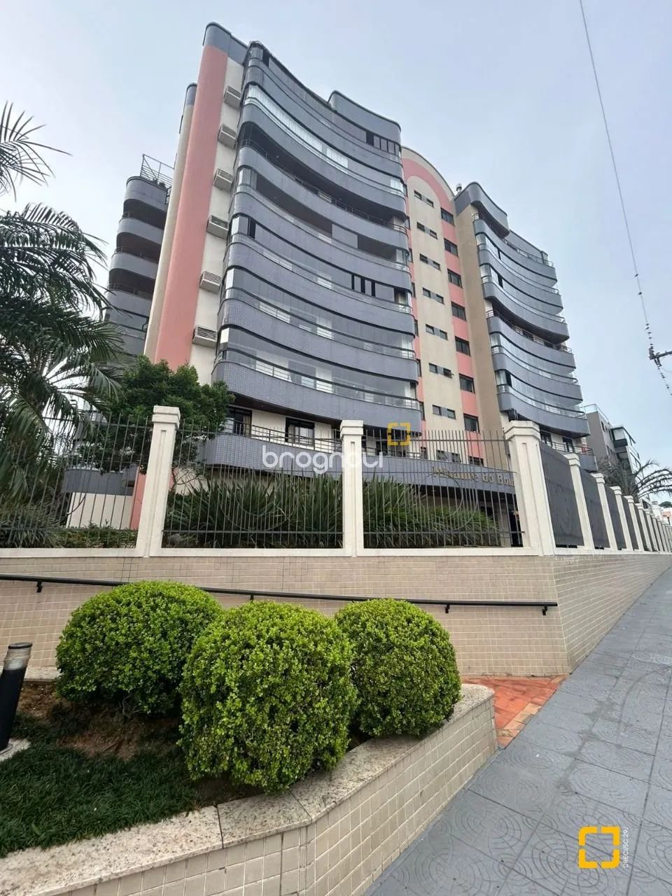 Apartamento com 129 m2 | 3 dorm (suíte) | 2 vagas | Infra completa