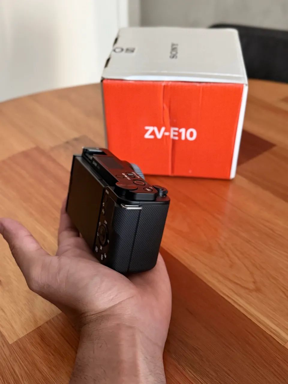 SONY ZV-E10 NOVA, SEM USO, NA CAIXA | SÓ CORPO - Foto 5