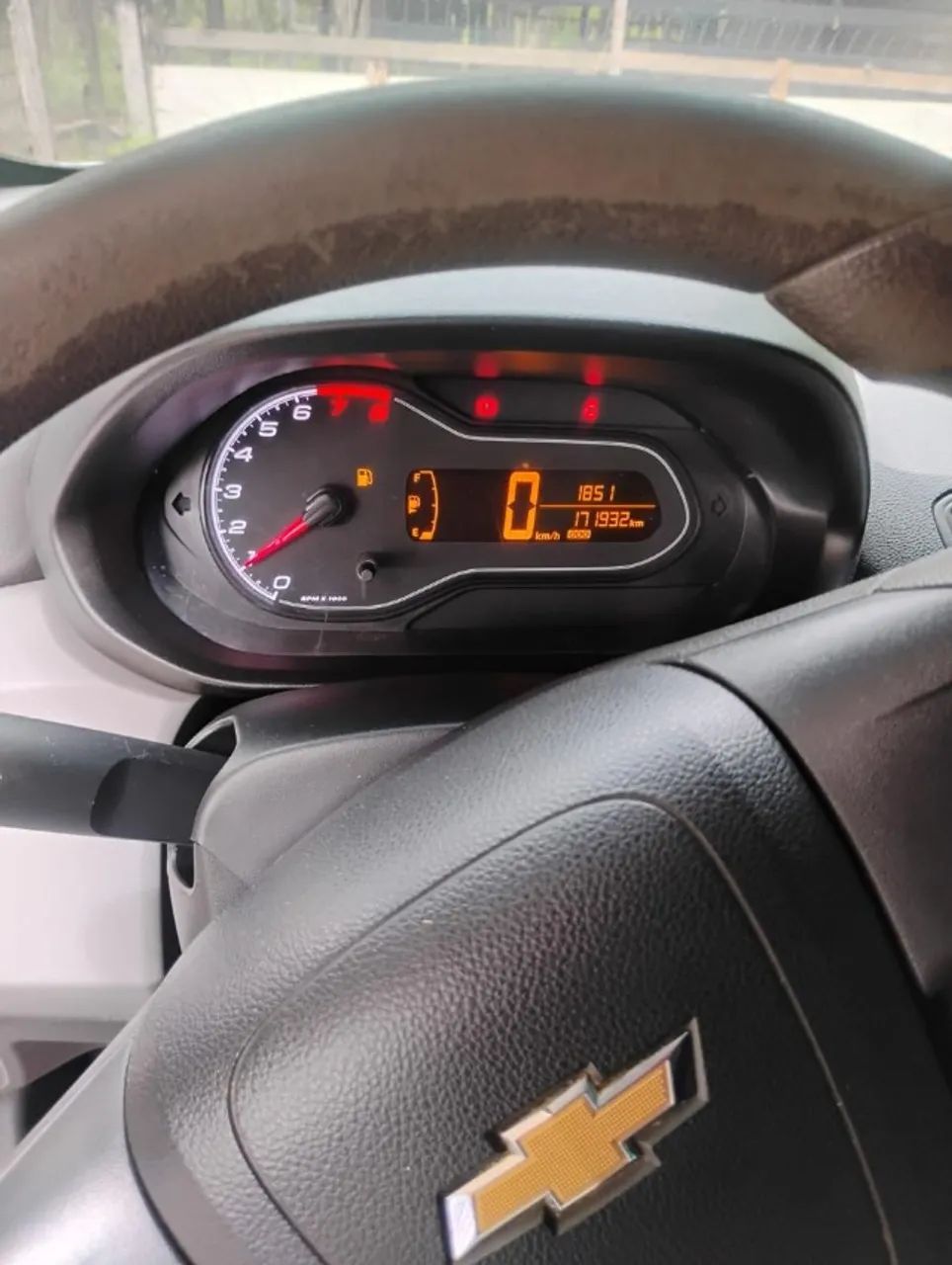 Chevrolet Onix JOY Hatch 1.0 8V Flex Mec. 4P 2019 - Foto 5