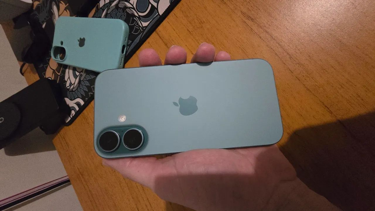 Apple iphone 16 verdade acinzentado, acompanha caixa com cabo película aplicada e capinha  - Foto 3