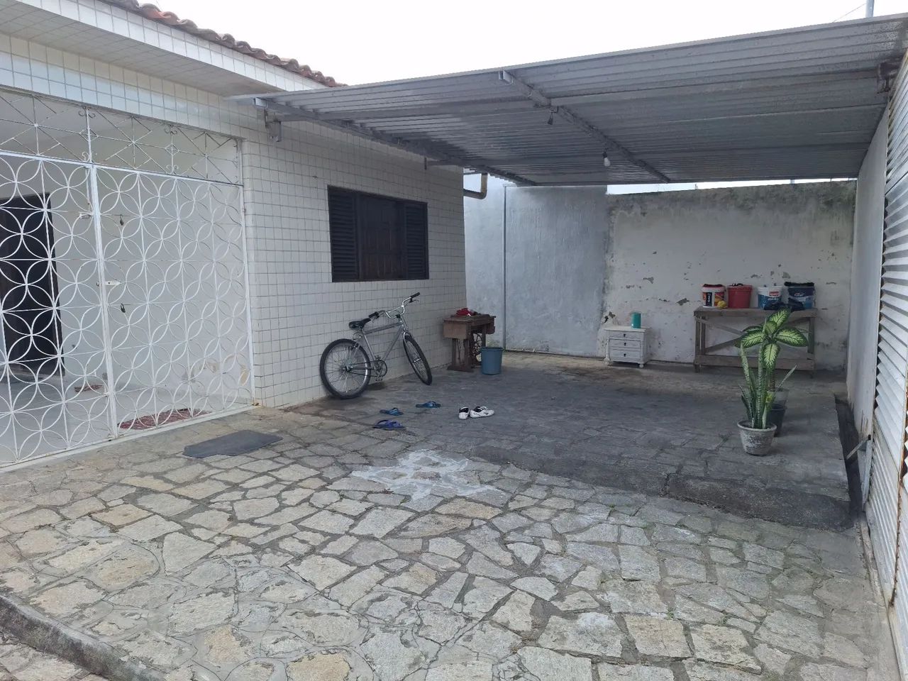 Casa com terreno 10x30 - Varjão - Foto 3