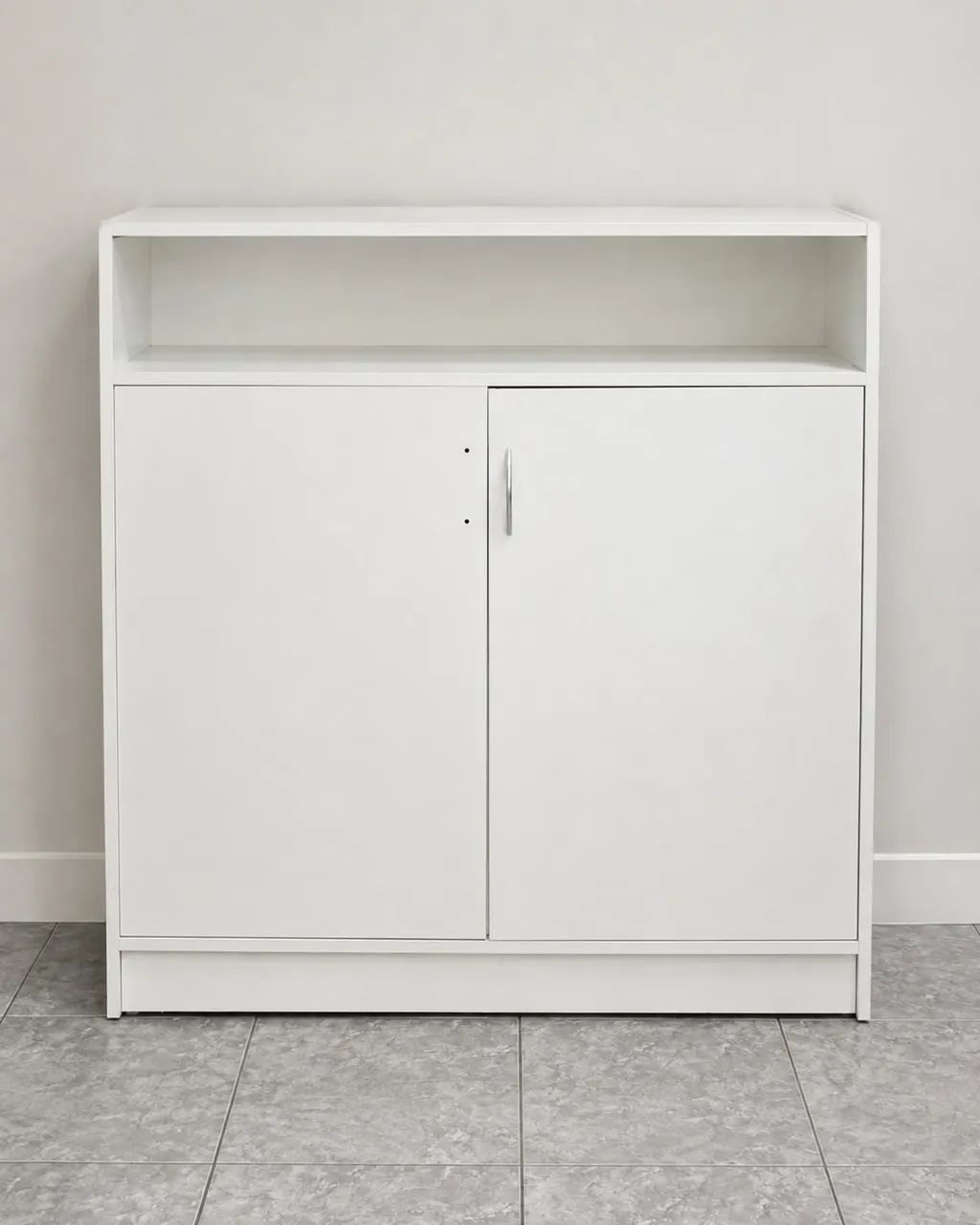 Armário Multiuso Branco com 2 Portas e Nicho Superior