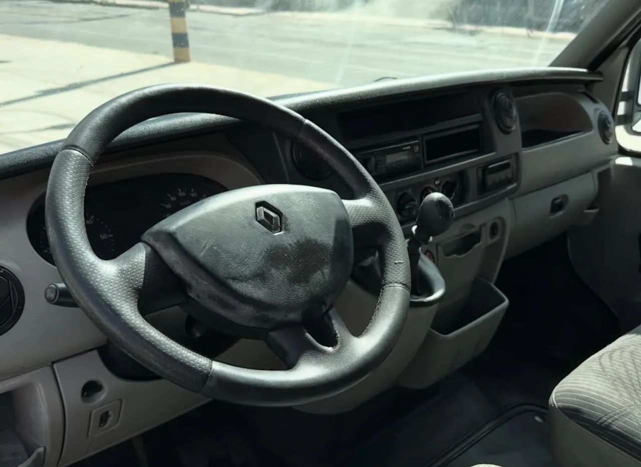 RENAULT MASTER 2.5 baú 2011 - Foto 3