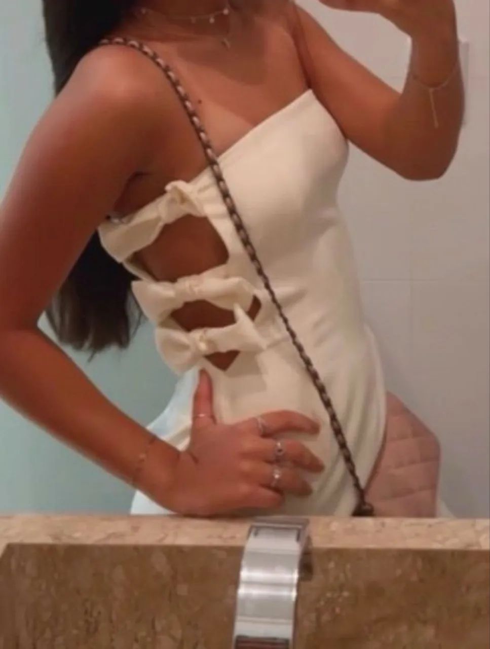 vestido branco com laços tomara que caia p - Foto 2