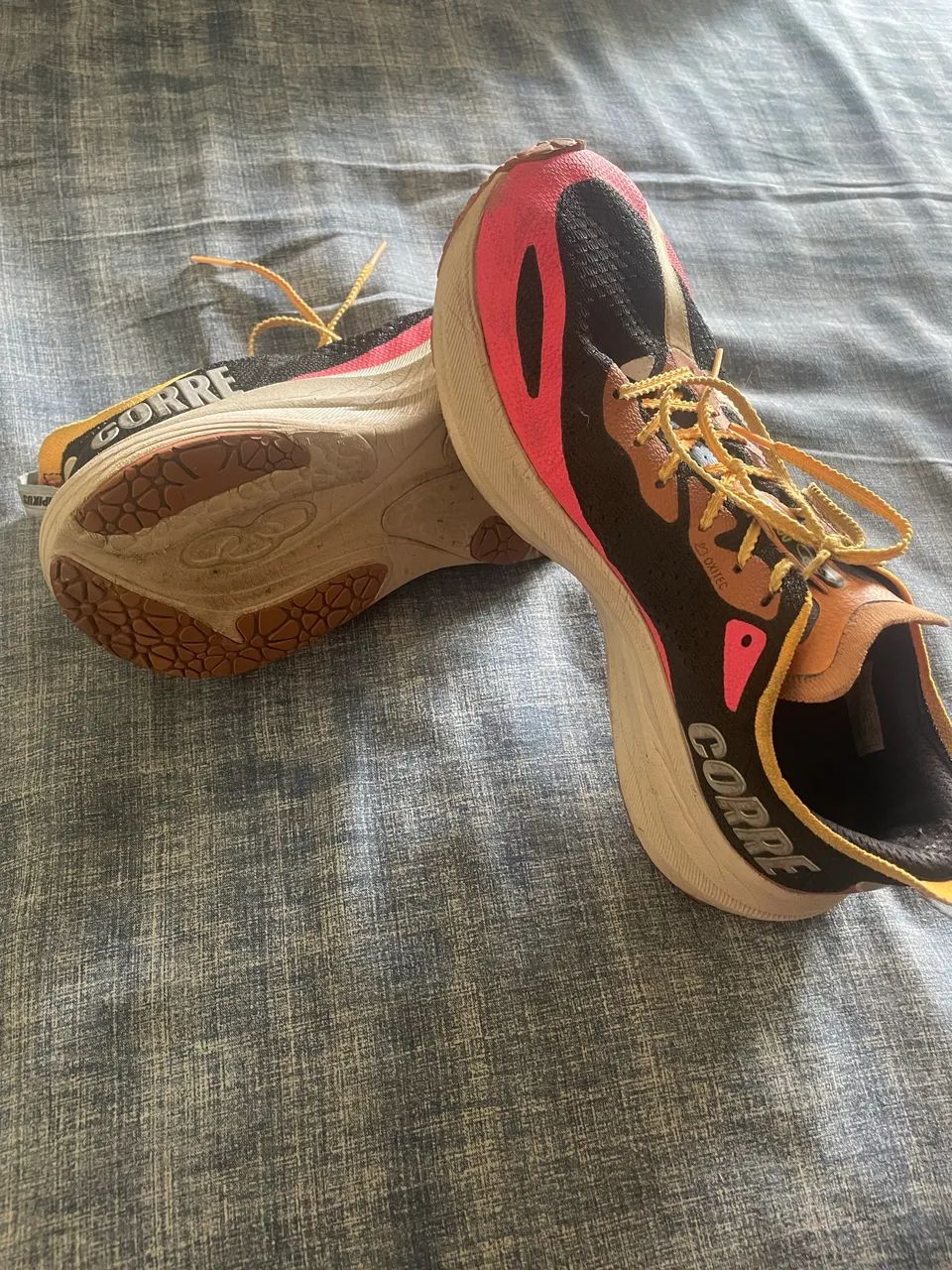 Running shoes.65049944739458122
