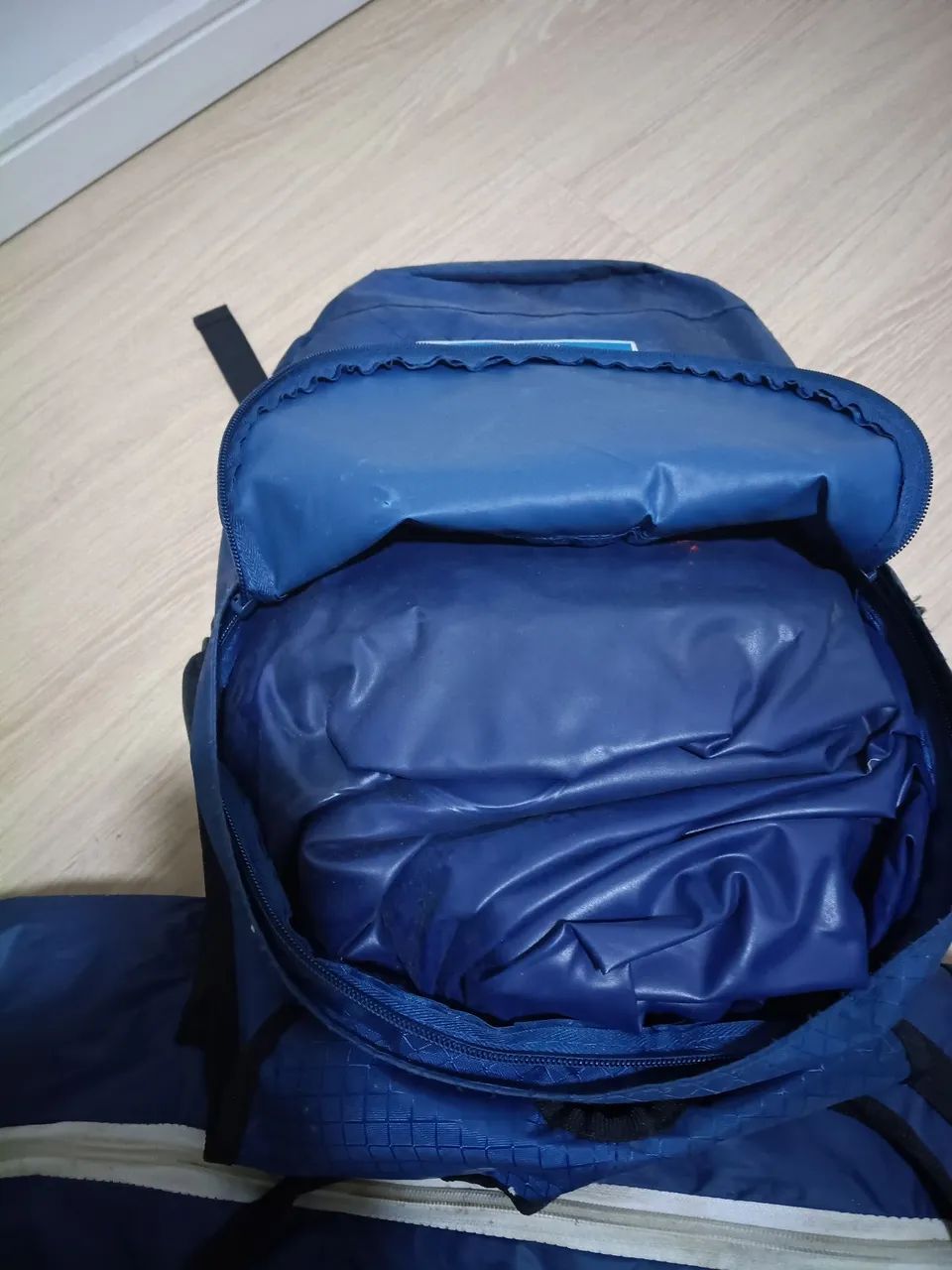 Barraca camping 6 lugares completa com colchão e bomba  - Foto 4