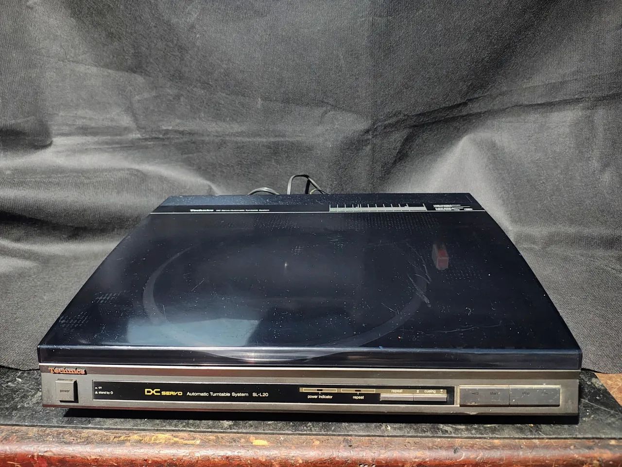 Toca disco technics SL-L20