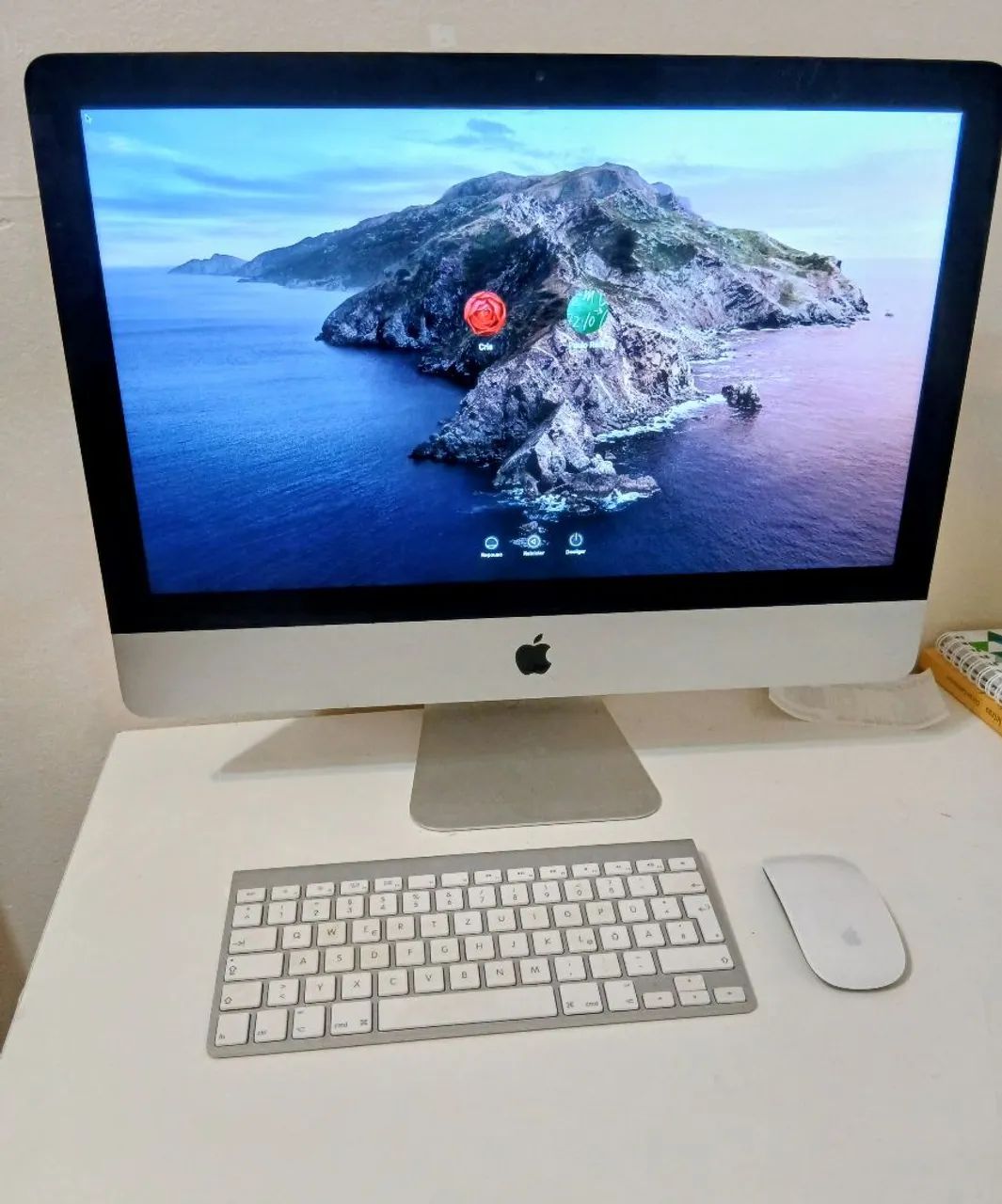 iMac Apple 21.5? Completo - Excelente Estado - Computadores e