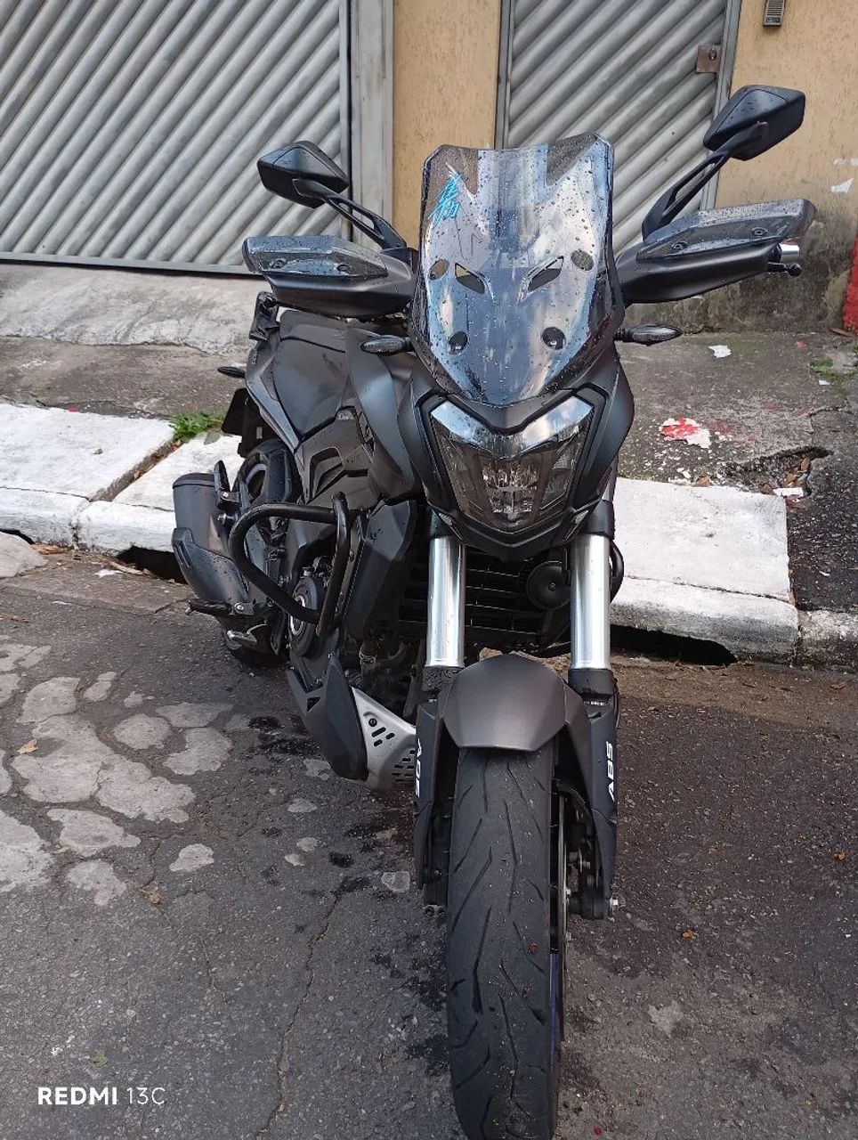 Bajaj dominar 400 
