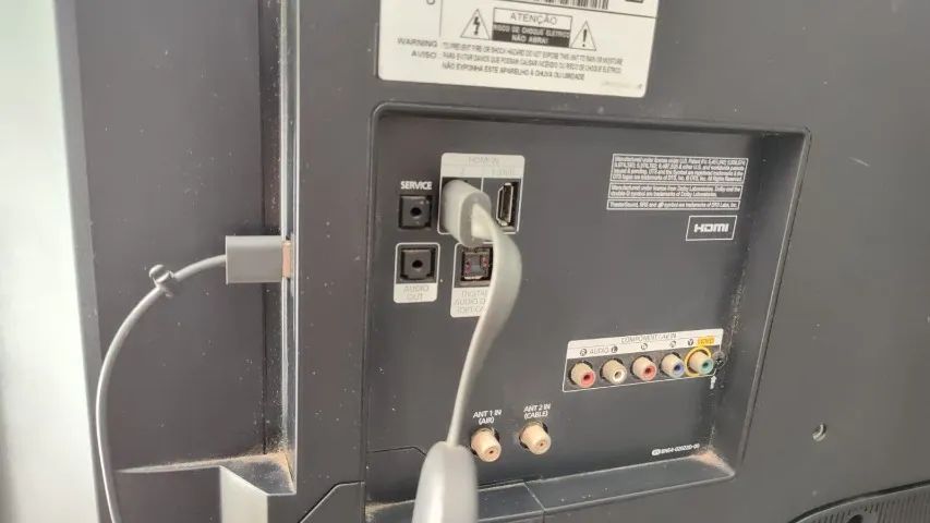 VENDO TV 40 POLEGAS - Foto 2
