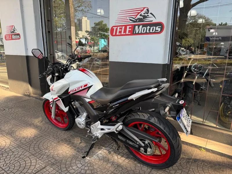 CBX 250 Twister 2022 - 1527098129 | OLX