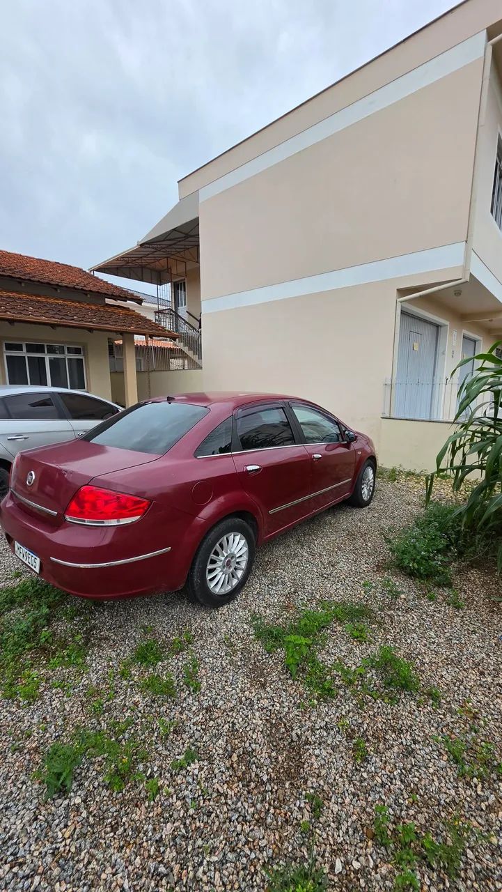 Fiat Linea Absolute 1.9/1.8 Flex Dualogic 4P 2010 - Foto 5