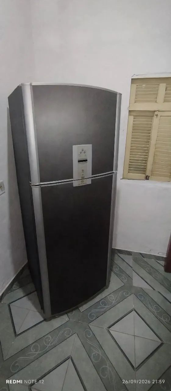 Vende-se geladeira 