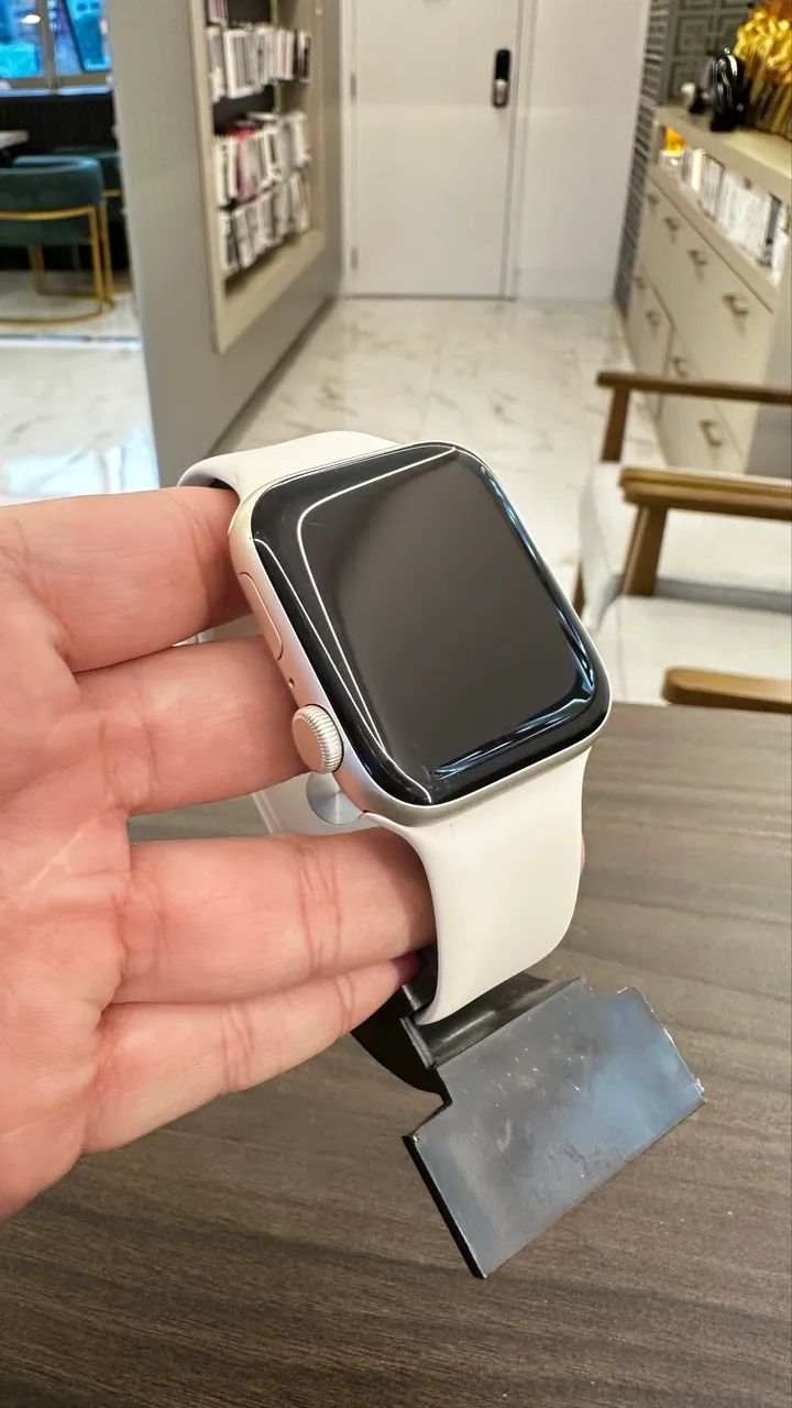 APPLE WATCH SE 2 44MM BATERIA 100% STARLIGHT SEMINOVO / LOJA FÍSICA  - Foto 4