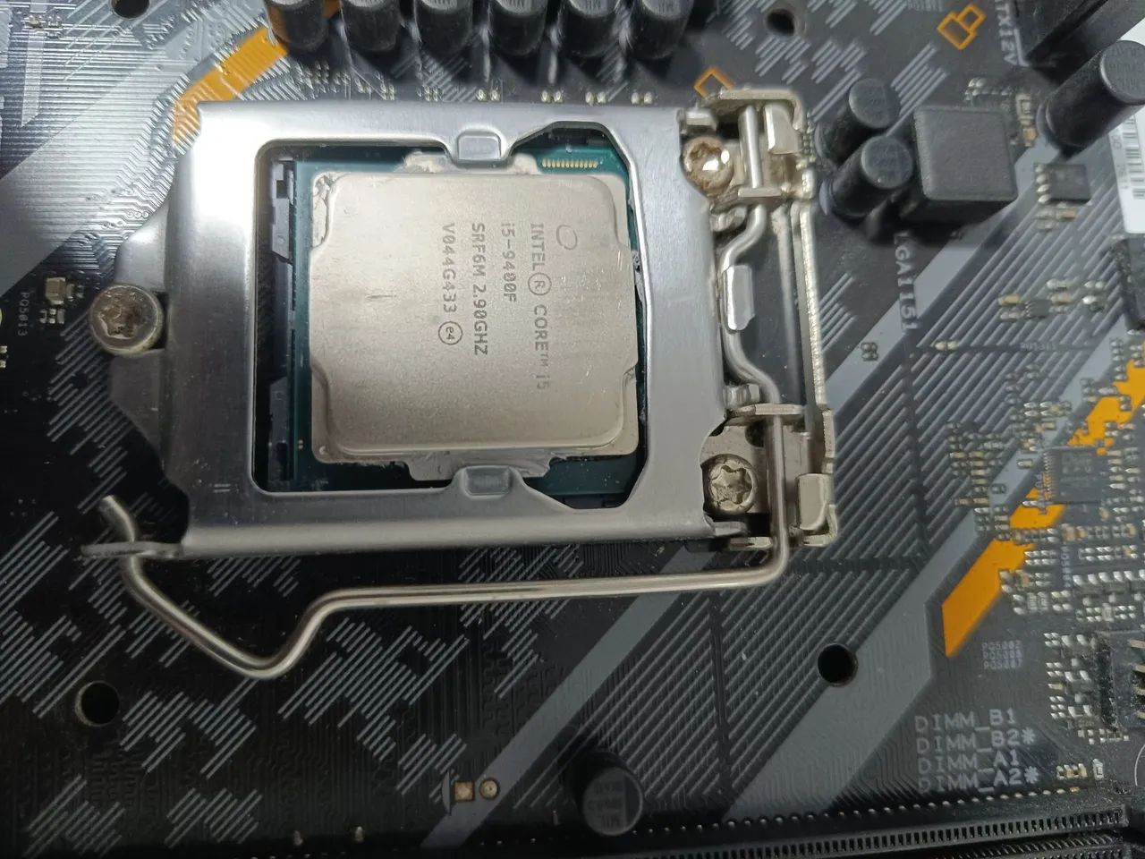 TUF B360M-PLUS + I5 9400F  - Foto 2