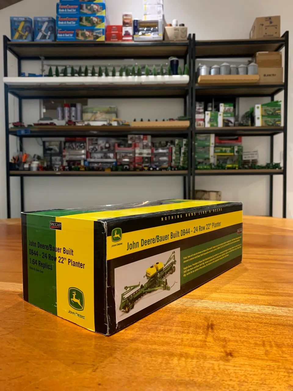 Miniatura Plantadeira John deere DB44 1/64  - Foto 5
