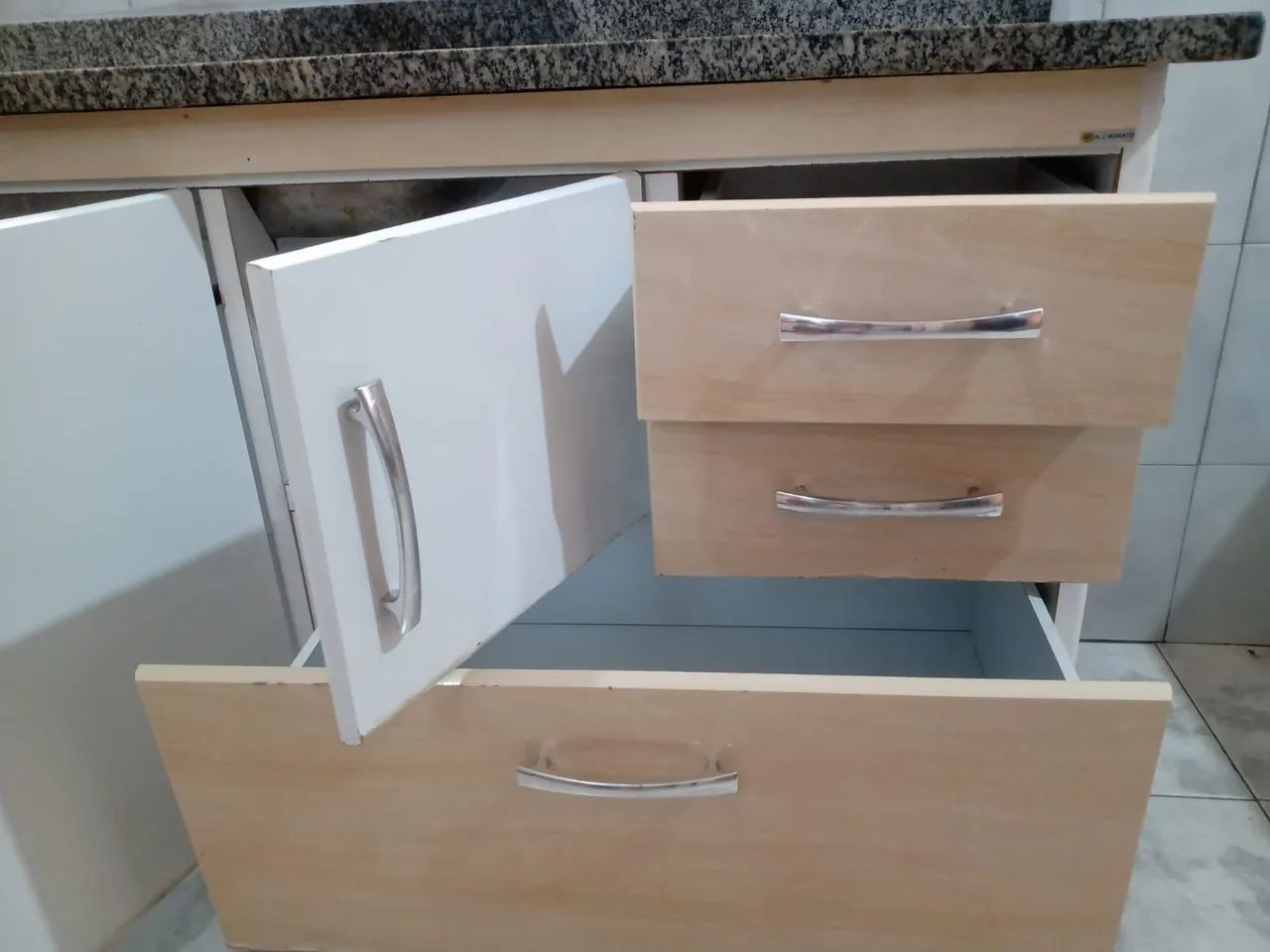 Gabinete de cozinha com granito  - Foto 4