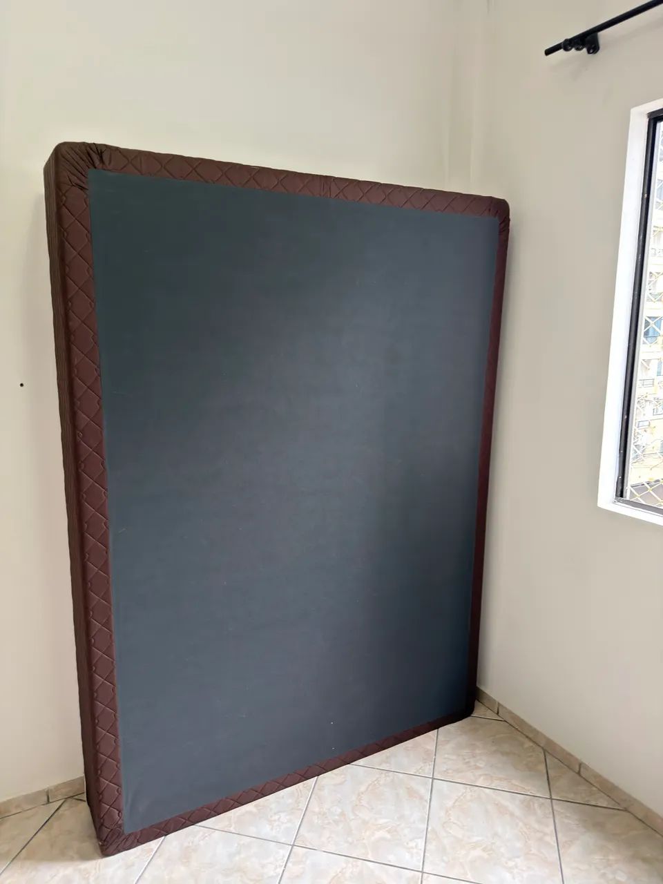 Cama box casal usada 