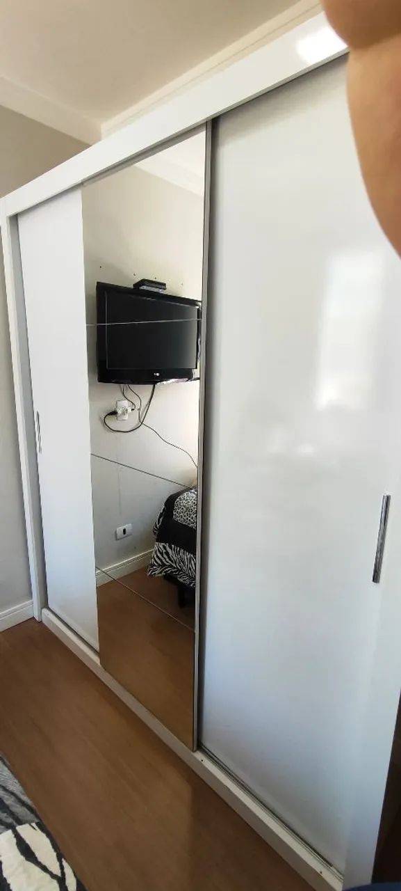 Guarda roupa 3 portas correr com espelho usado  - Foto 3