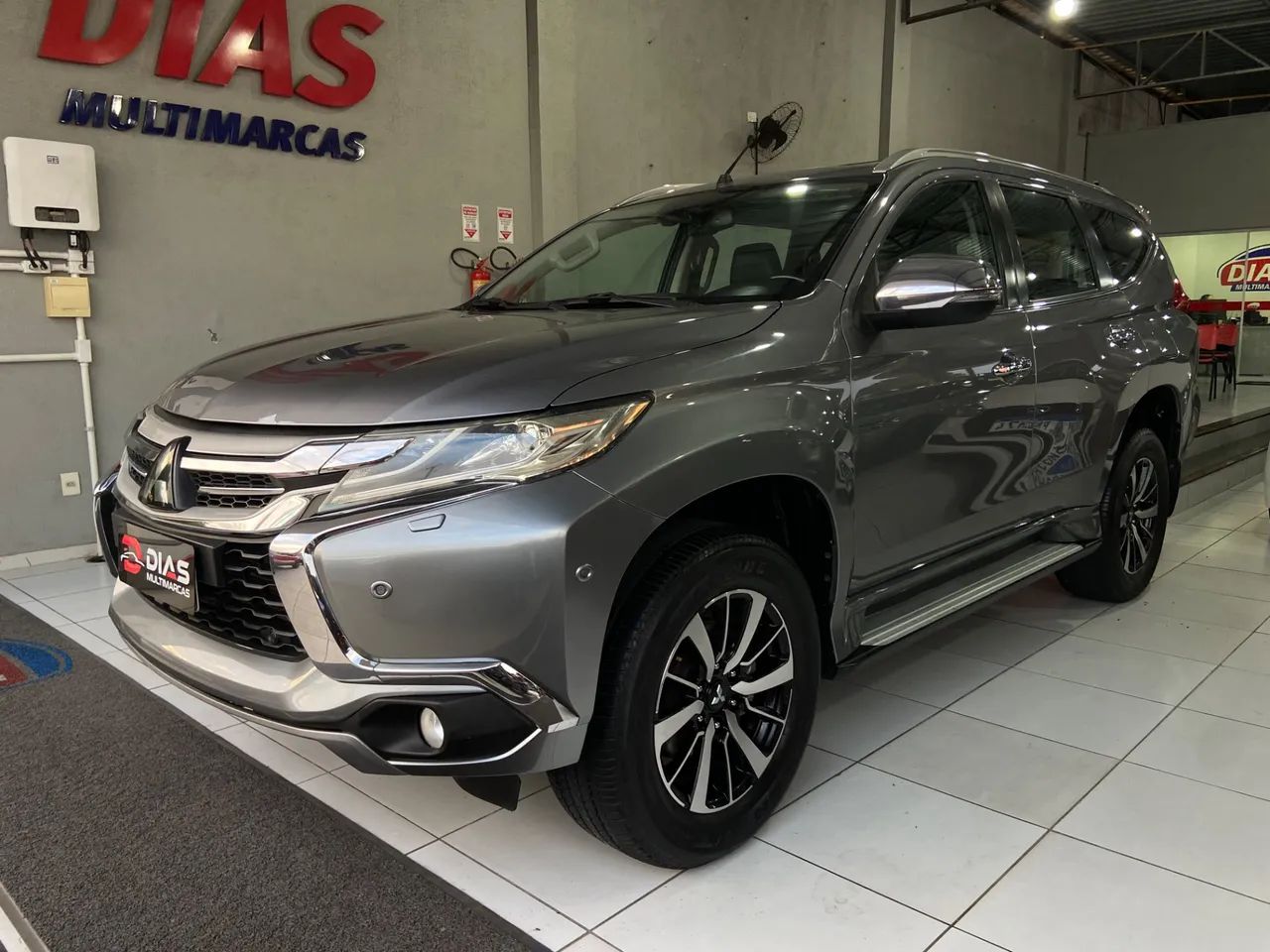 Mitsubishi Pajero 2020