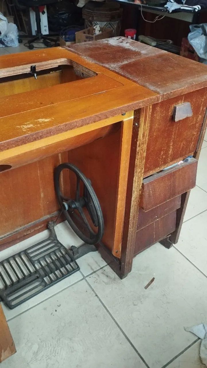 Mesa antiga de costura - Foto 4