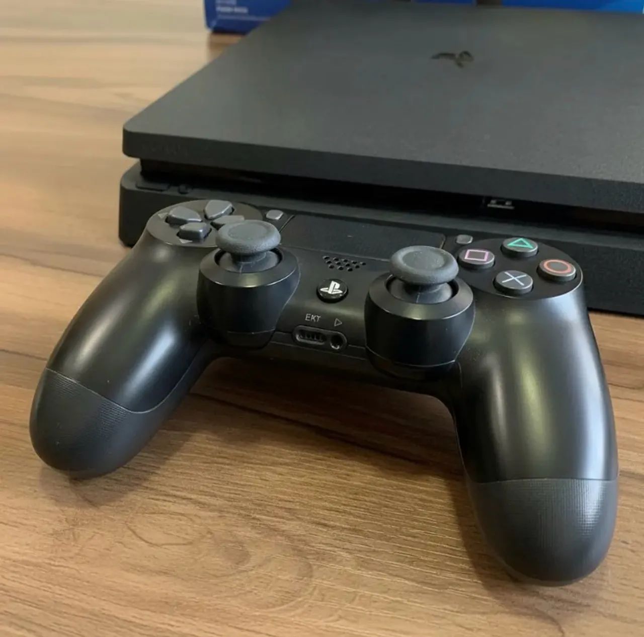 Ps4 slim 1tb com caixa e manual  - Foto 2