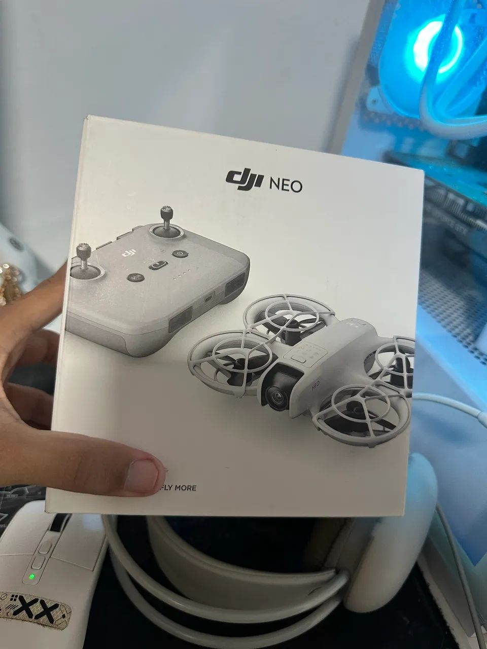 DJI neo 