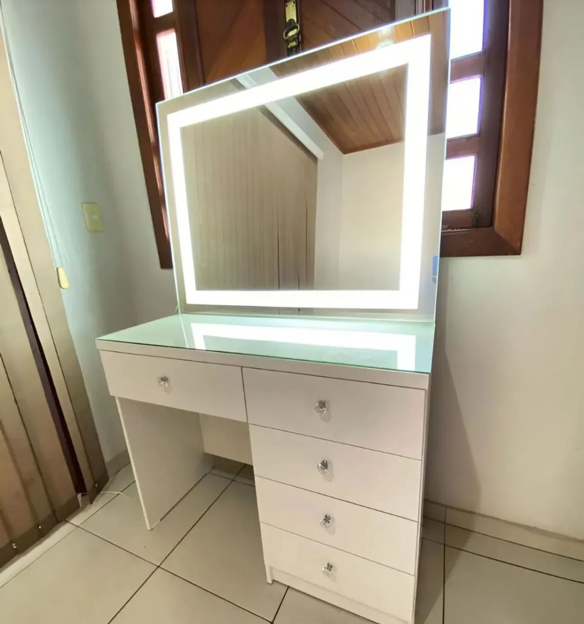 Penteadeira Com Espelho Front Led L 1.00 M