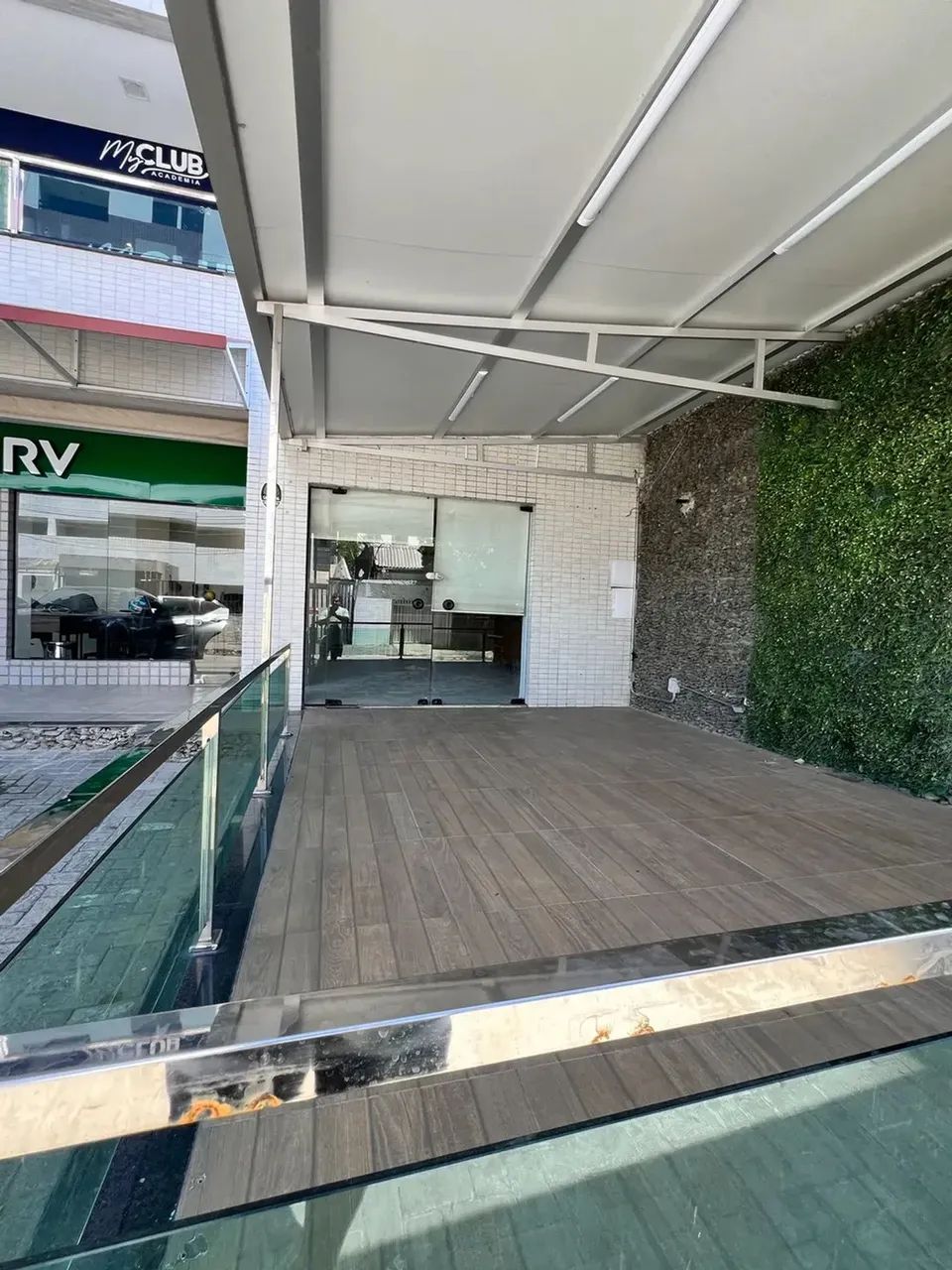 LOJA TERREA NA IPUTINGA