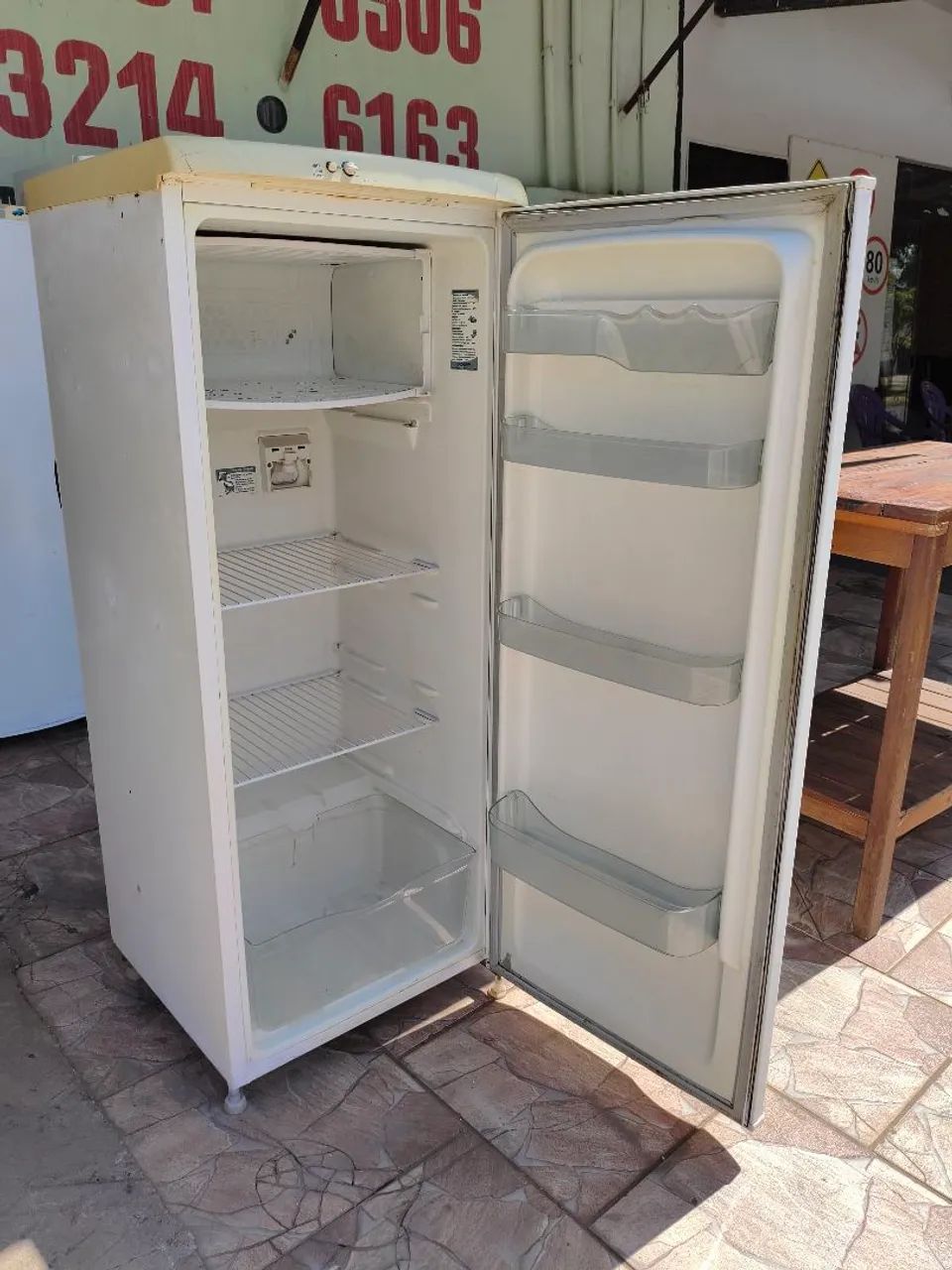 Geladeira Electrolux 300 litros  - Foto 3