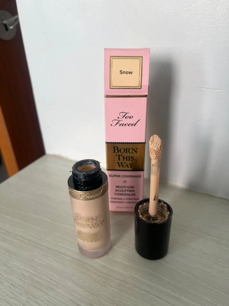 Corretivo Too Faced Born This Way Super Coverage Multi-Use Sculpting - Foto 3