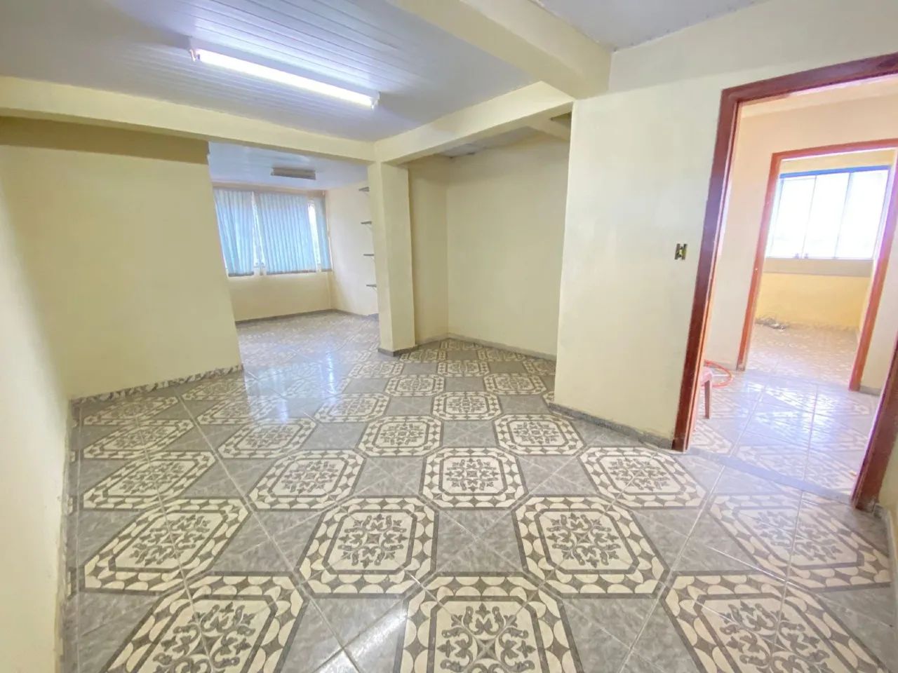 Casa comercial para alugar no Cardoso