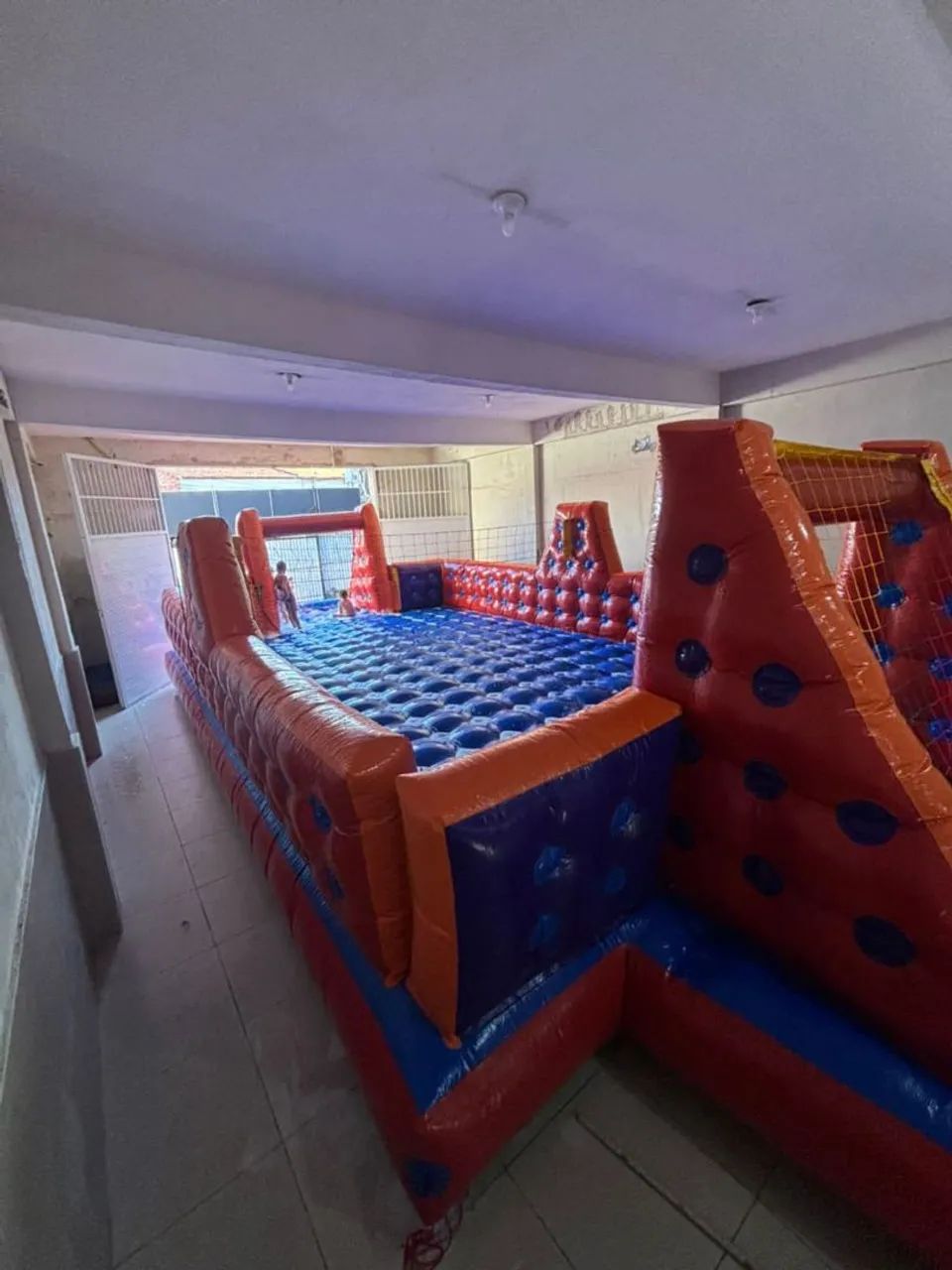 Alugamos pula pula, piscina de bolinhas e futebol de sabão 